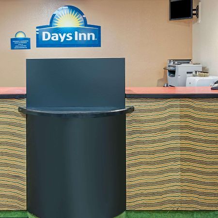 Days Inn By Wyndham Branford New Haven Conference Center المظهر الخارجي الصورة